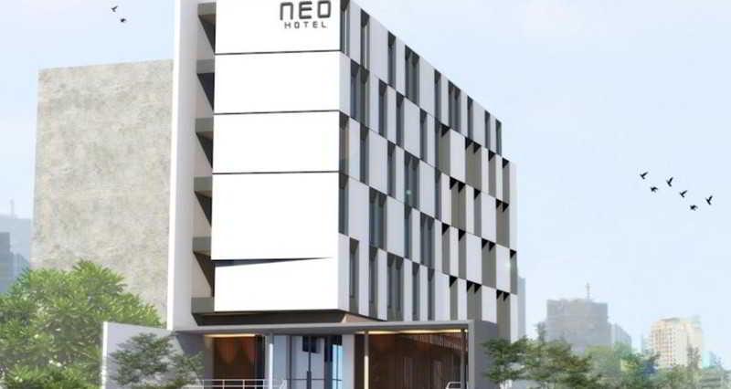 Neo Hotel Tendean Jakarta By Aston Exterior photo
